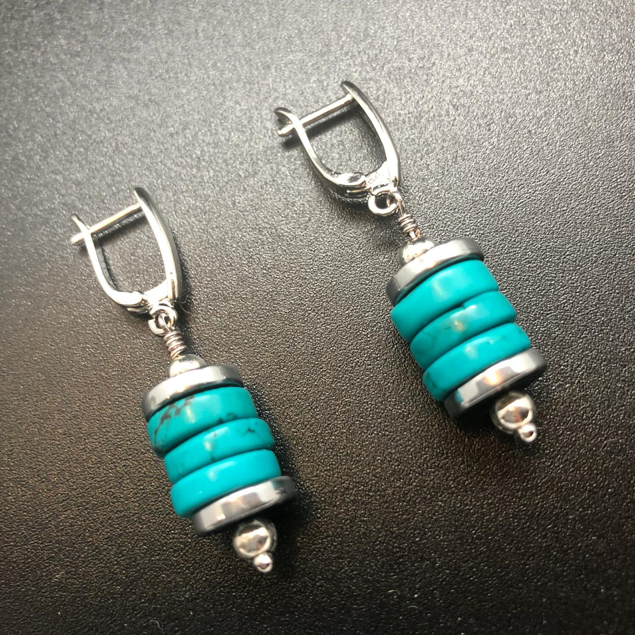 картинка Серьги 01 из Говлита с Корейской ювелирной фурнитурой от магазина El Corazon