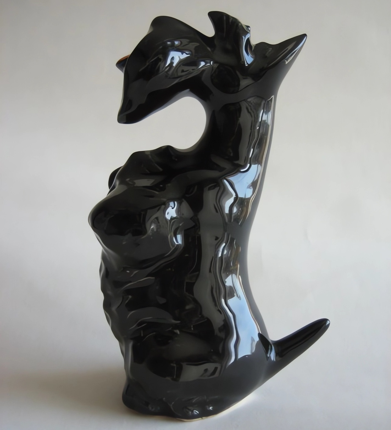 картинка Фаянсовая скульптура Скотч черный Sr-VH-399 от магазина El Corazon