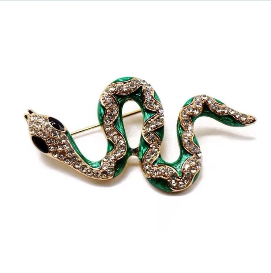 картинка Брошь Змейка изумрудная со стразами ALBR0405 от магазина El Corazon