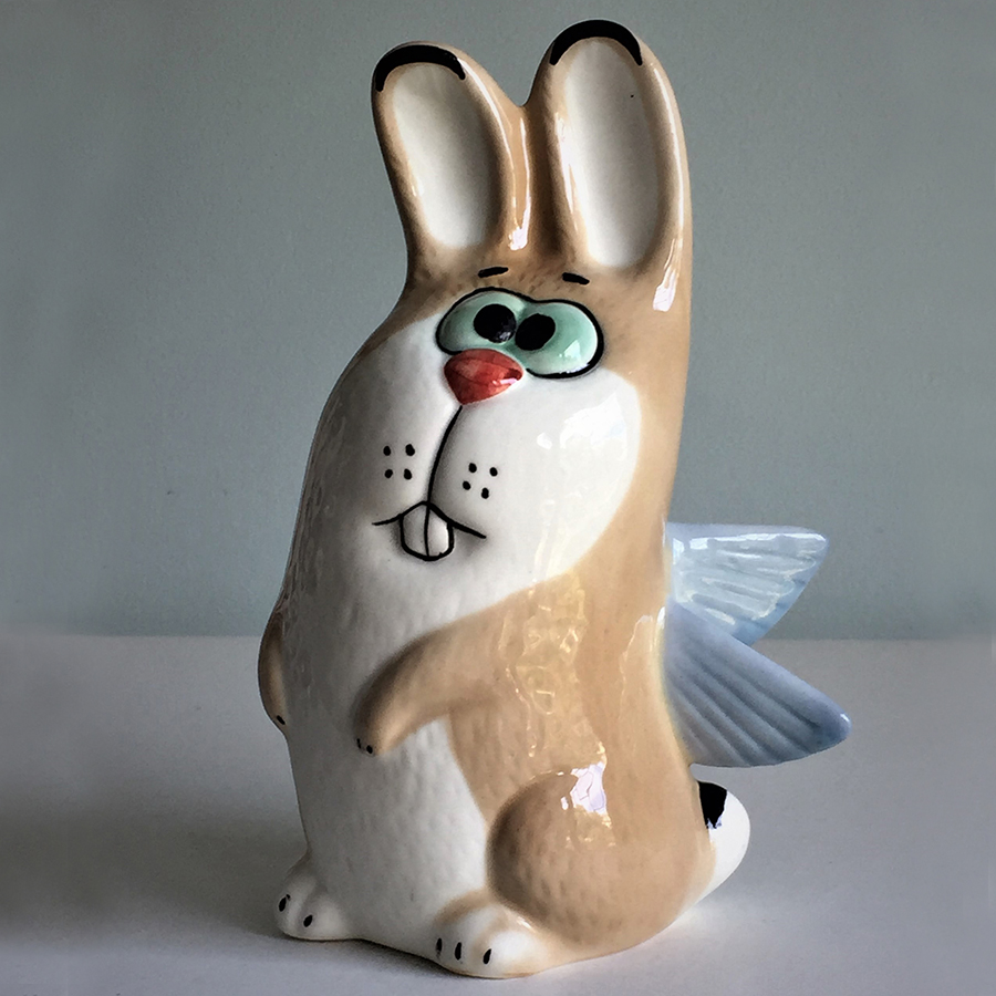 картинка Фаянсовая скульптура Заяц крылатый (палевый) Sr-VH-220 от магазина El Corazon