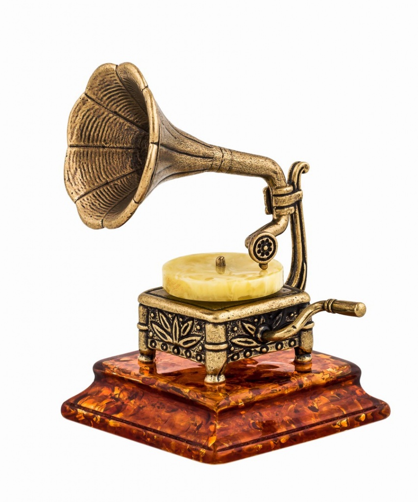 картинка Патефон на подставке 545 от магазина El Corazon