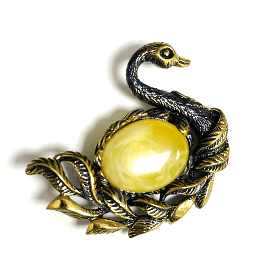 картинка Брошь Лебедь большой 1062.4-Б, белая от магазина El Corazon