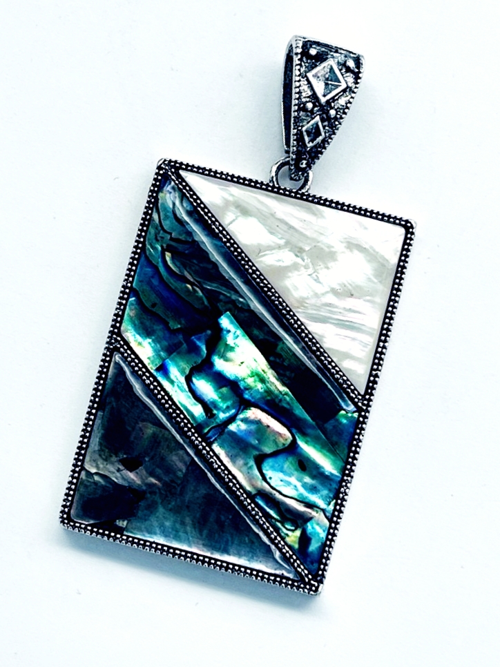 картинка Kul315 Подвеска из Перламутра (Гелиотис) от магазина El Corazon