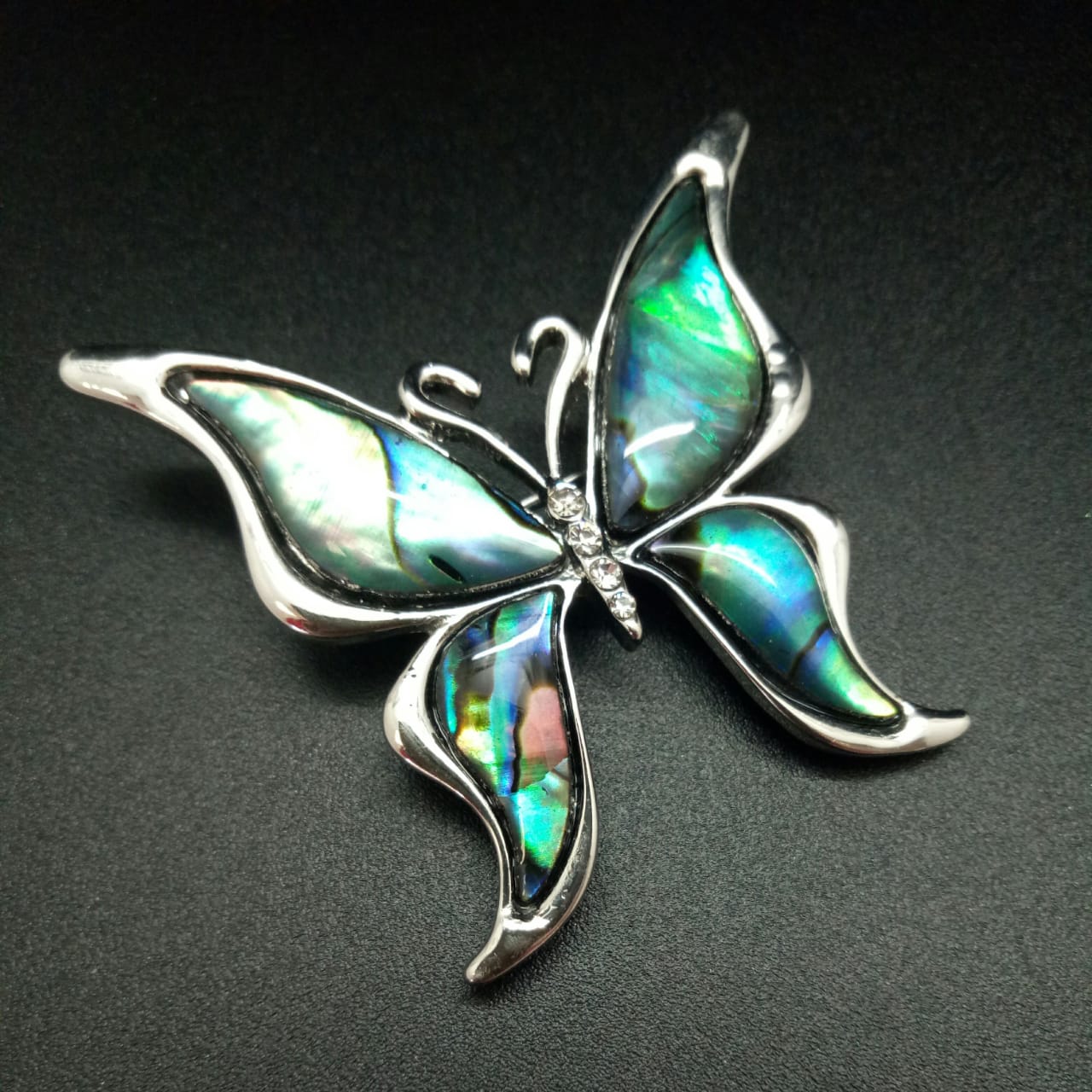 картинка Брошь - Подвеска "Бабочка" с перламутром (Гелиотис) от магазина El Corazon