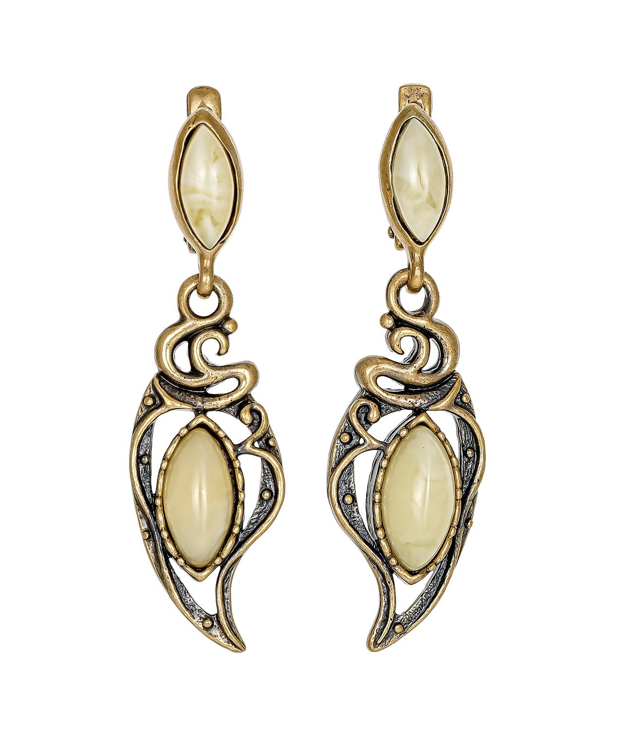 картинка Серьги Капелька 3113С-Б, белые от магазина El Corazon