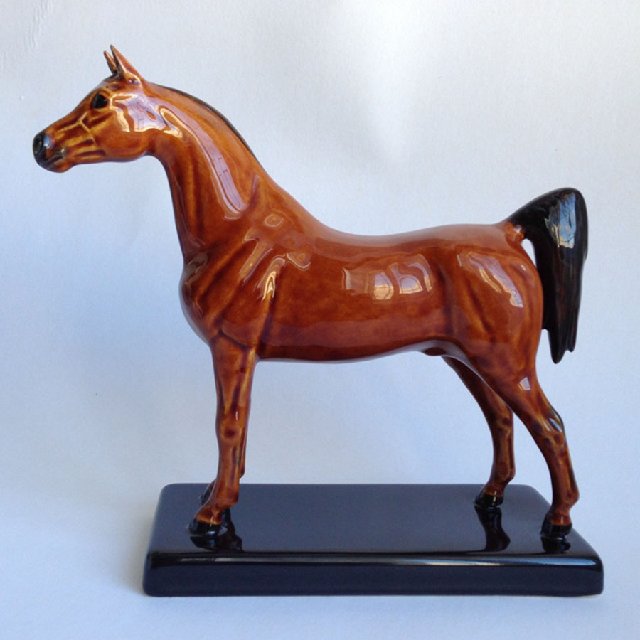 картинка Фаянсовая Арабская гнедая лошадь Sr-VH-250 от магазина El Corazon