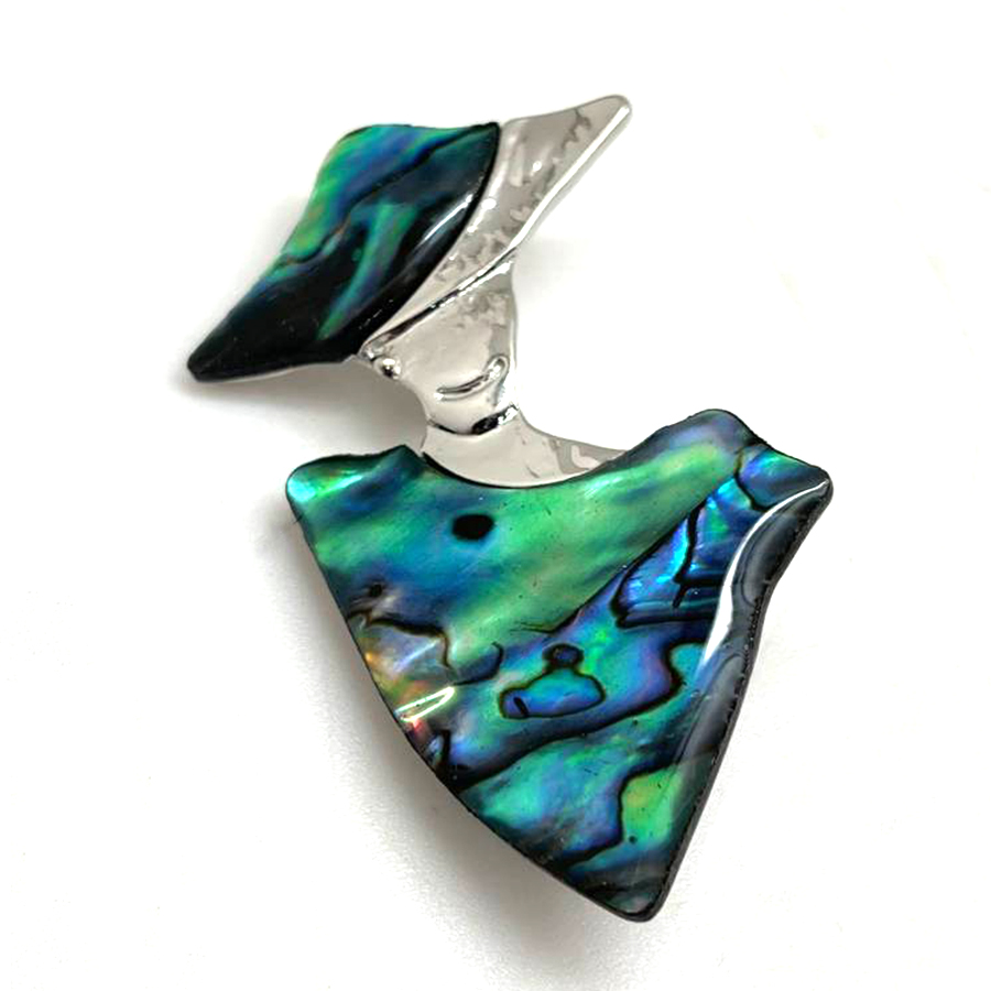 картинка BR0466 Брошь - подвеска "Леди в шляпе" с перламутром (Гелиотис)  от магазина El Corazon