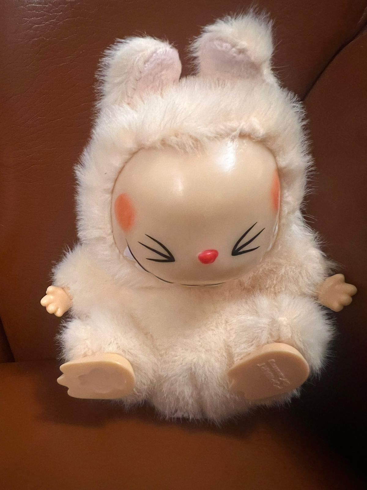 картинка Модная игрушка-брелок, желтая от магазина El Corazon