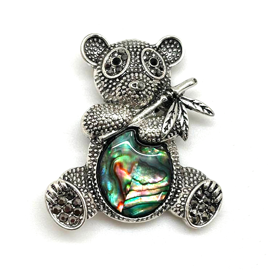 картинка BR0464 Брошь - подвеска "Панда" с перламутром (Гелиотис)  от магазина El Corazon