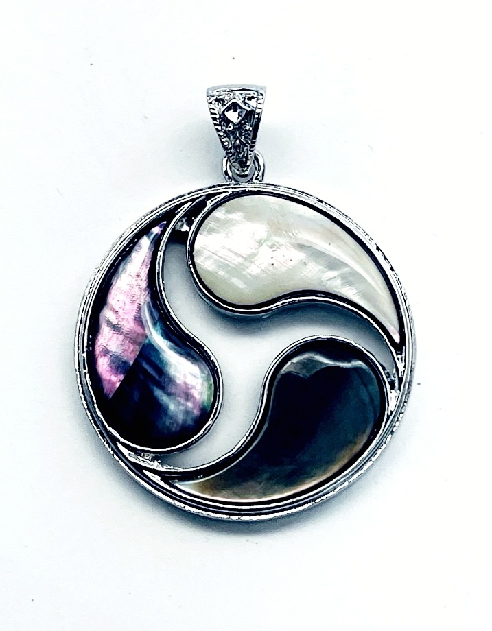 картинка Kul307 Подвеска Круг 1 из разноцветного Перламутра (Гелиотис) от магазина El Corazon