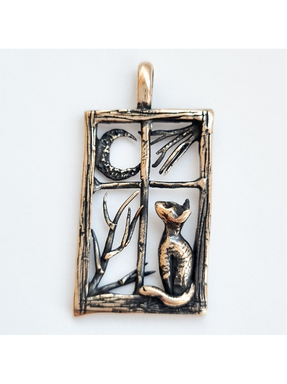 картинка Подвеска Кошка на окошке РЗ-ФК163505БР от магазина El Corazon