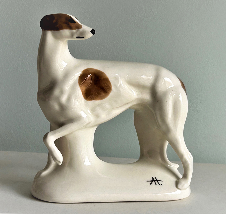 картинка Фаянсовая скульптура Грейхаунд красно-пегий Sr-VH-326 от магазина El Corazon