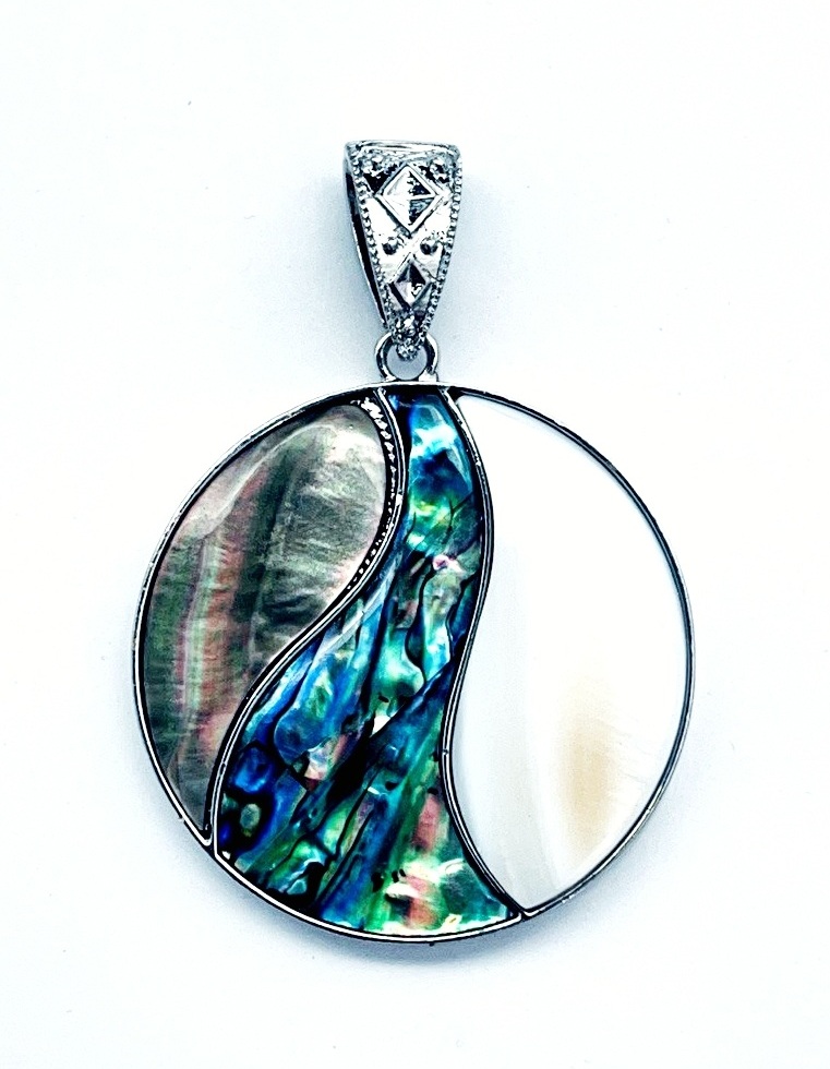 картинка Kul321 Подвеска Круг 2 из Перламутра (Гелиотис) от магазина El Corazon