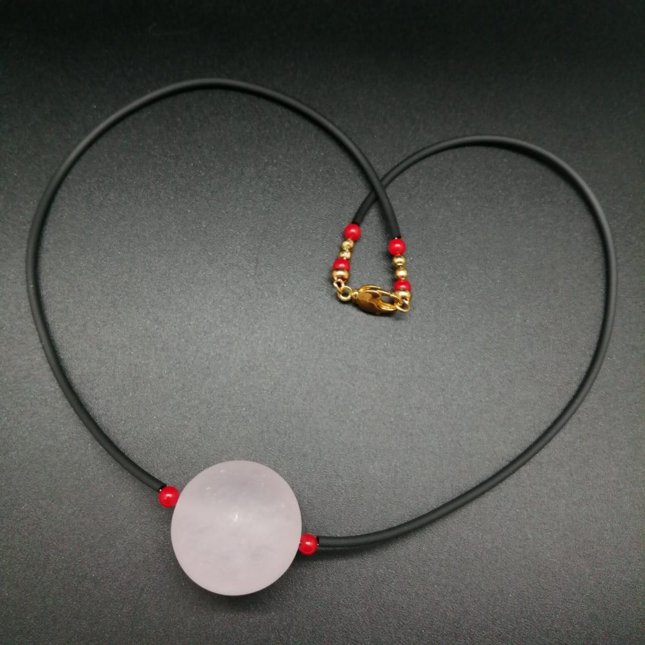 картинка Ожерелье на шнуре из Кварца и Коралла 02 от магазина El Corazon