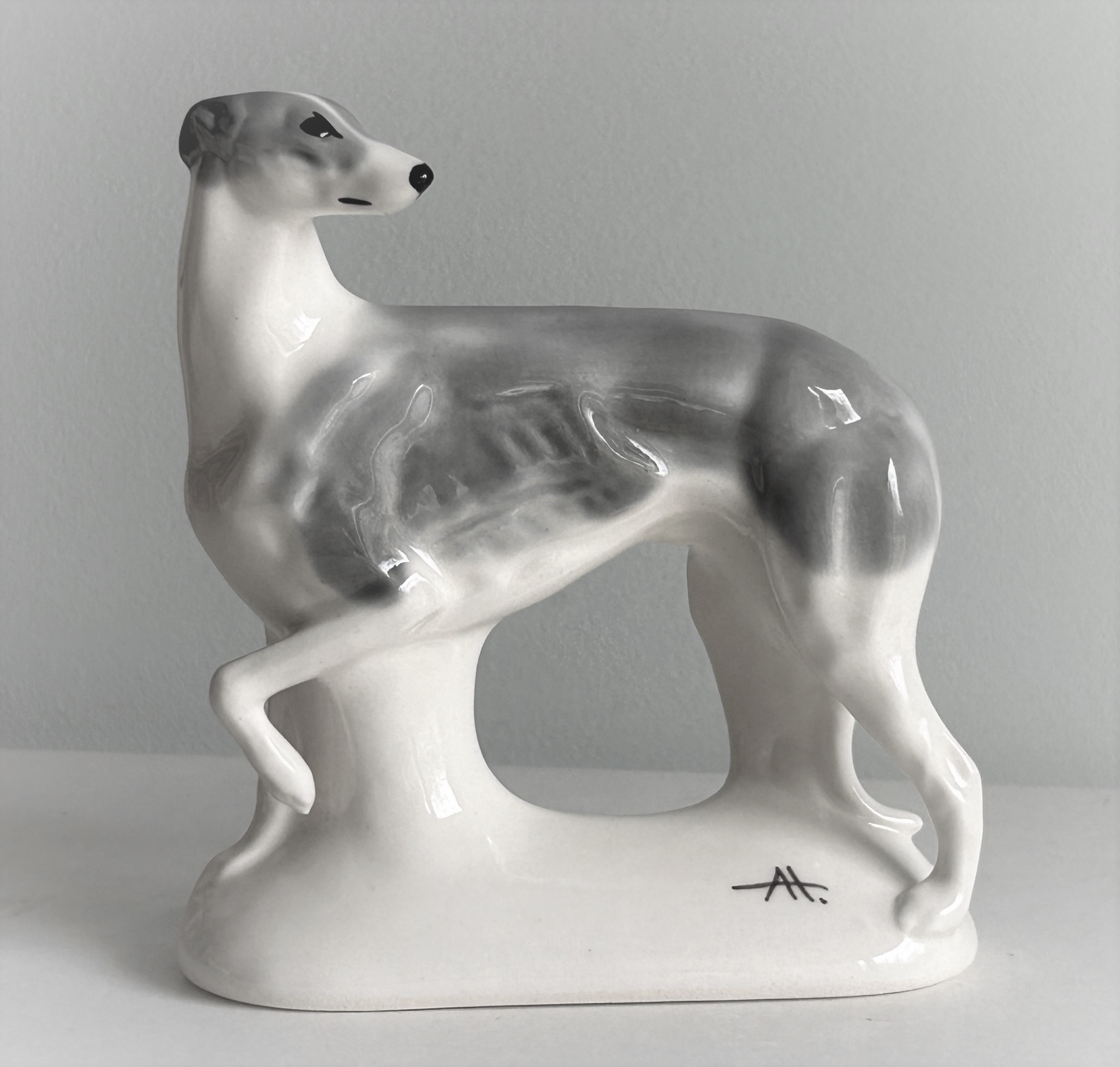 картинка Фаянсовая скульптура Грейхаунд серый Sr-VH-324 от магазина El Corazon