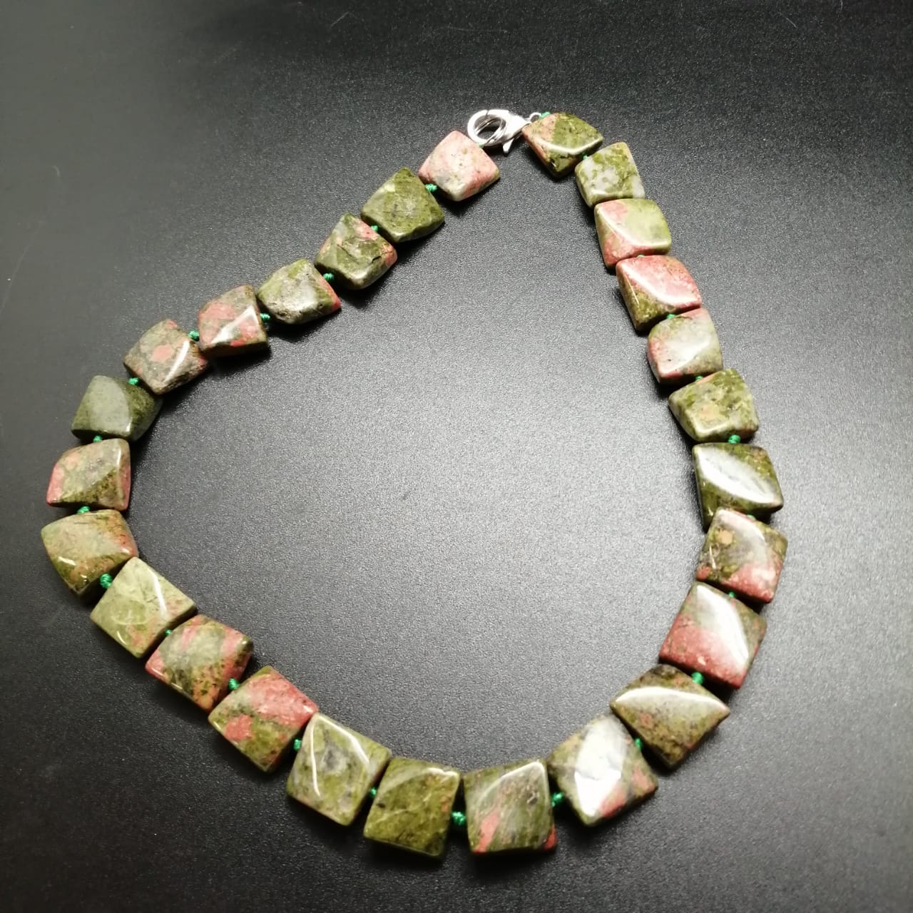 картинка Ожерелье 46 см из зеленой Яшмы 01 от магазина El Corazon