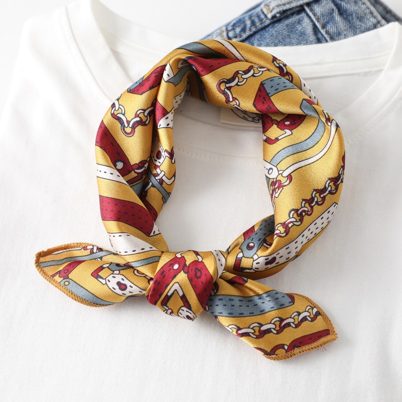 картинка Легкий, женский шелковый шарф-платок 50X50 cm 63 от магазина El Corazon