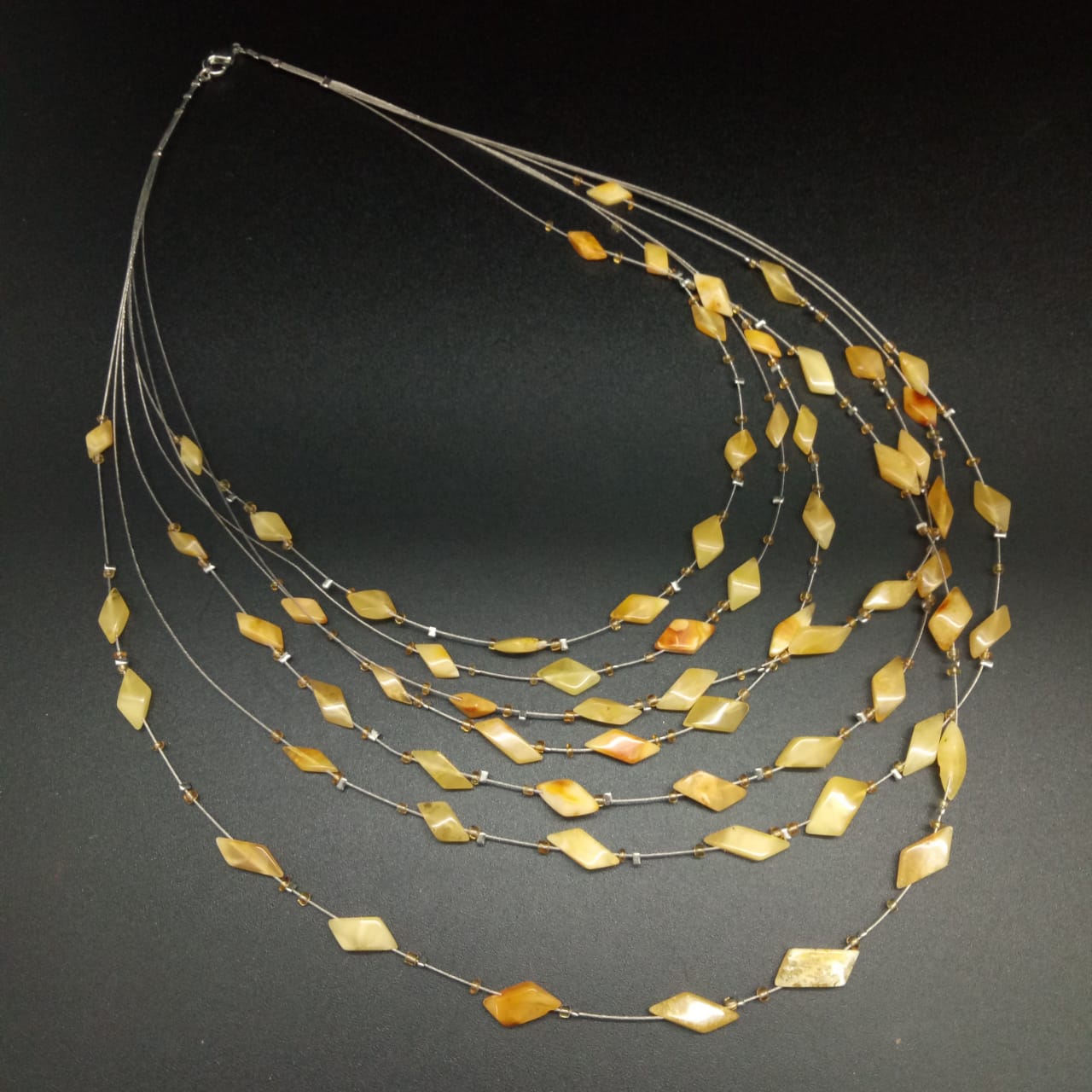 картинка Ожерелье из семи струн с янтарем 60 см 01 от магазина El Corazon