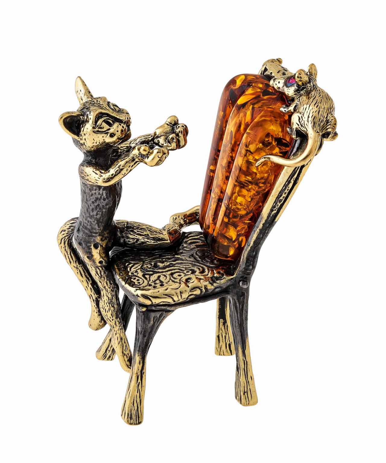 картинка Кот на стуле ловит мышку, коньячный 1442 от магазина El Corazon