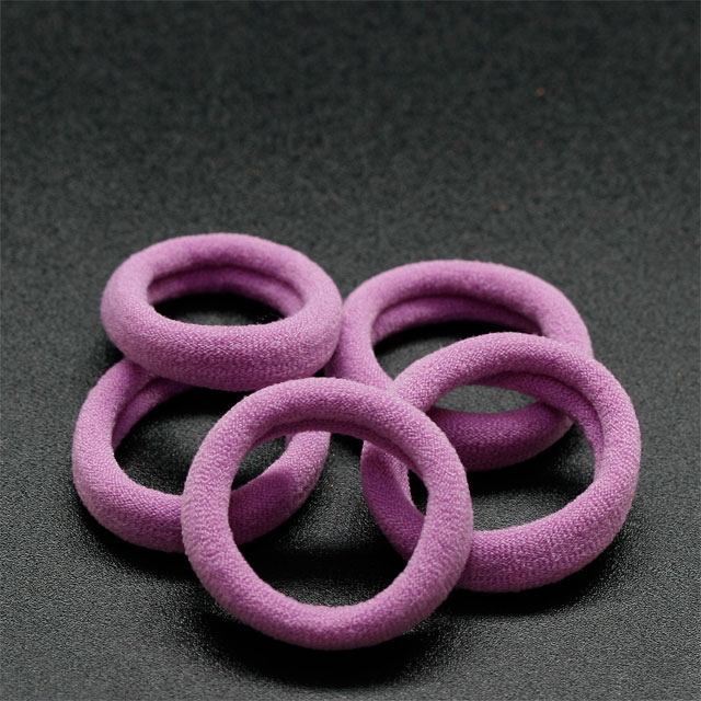 картинка Резинка для волос эластичная фиолетовая от магазина El Corazon