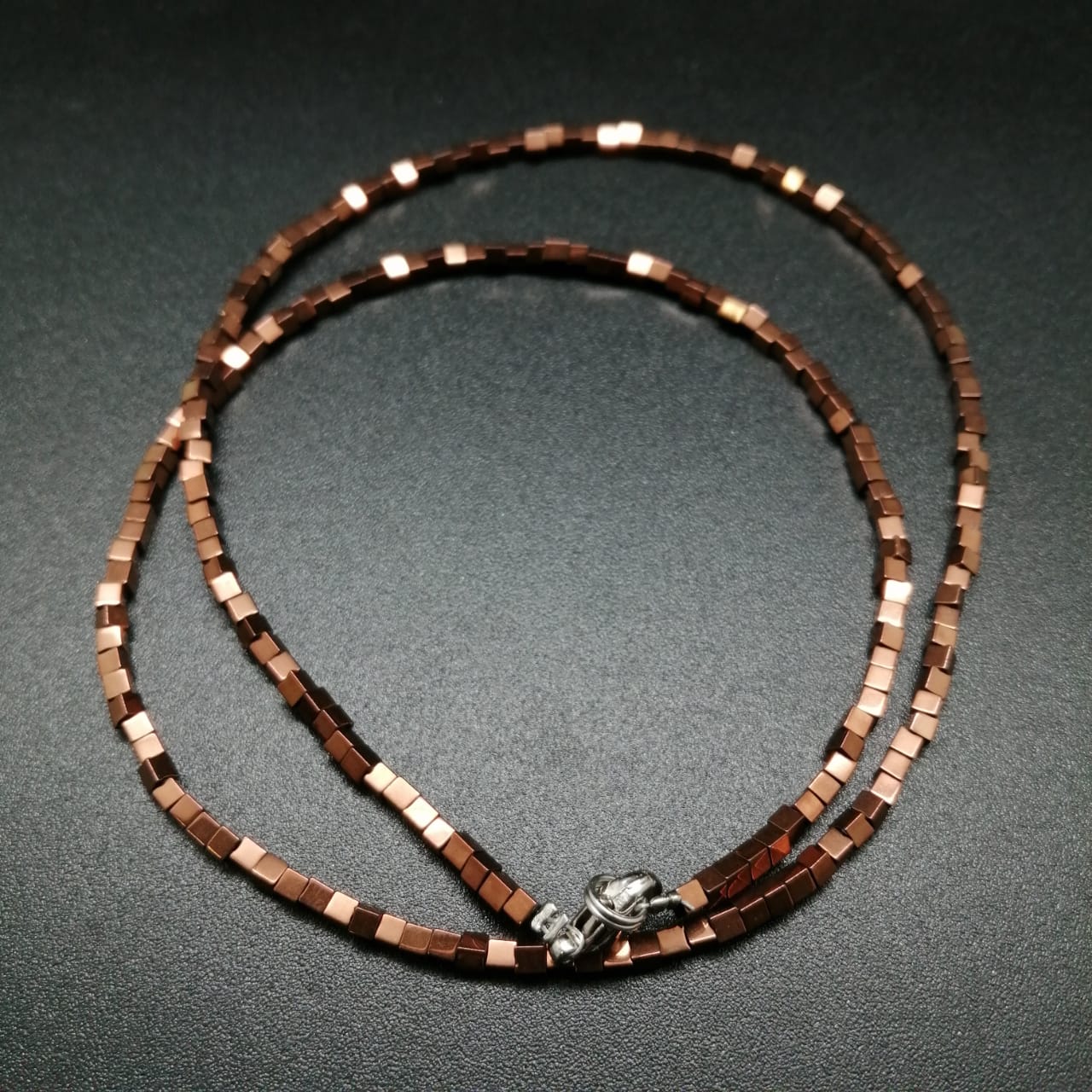 картинка Ожерелье 45 см из коричневого Гематита от магазина El Corazon
