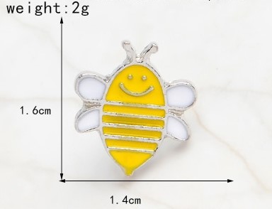 картинка Значок-пин маленькая пчела 02 от магазина El Corazon