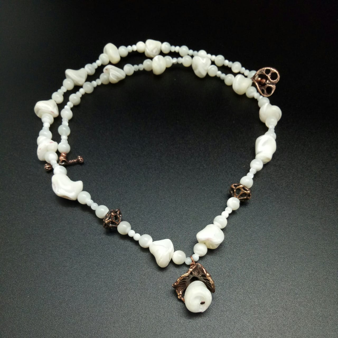 картинка Ожерелье из натурального Перламутра и медной фурнитуры от магазина El Corazon