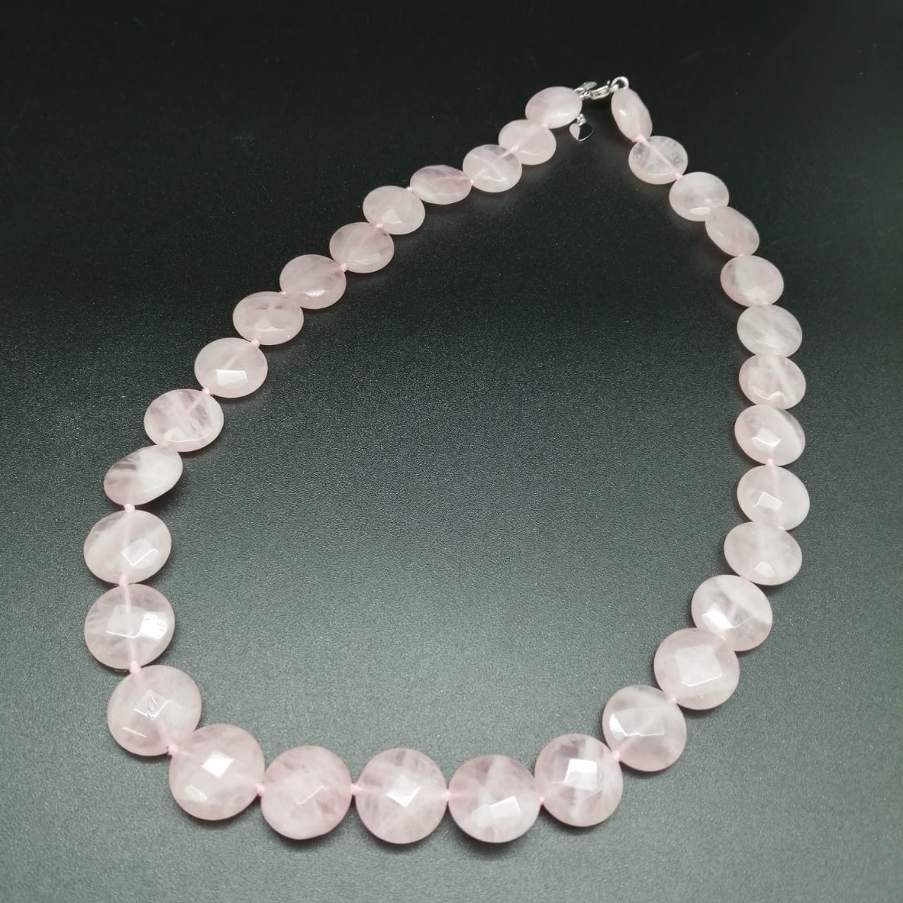 картинка Ожерелье из Мадагаскарского розового кварца 47 см  от магазина El Corazon