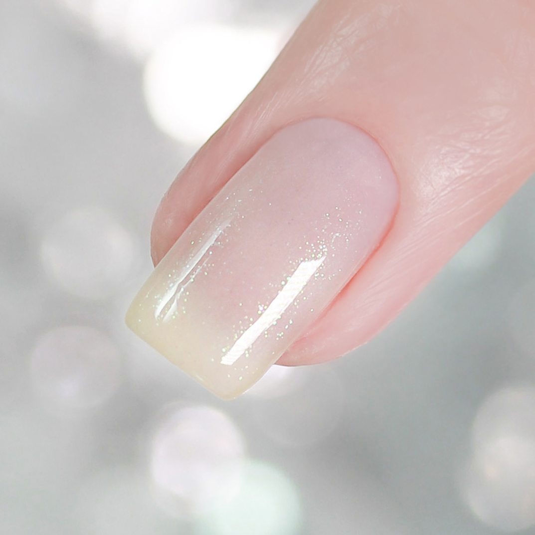 картинка Железная твёрдость - Iron Hard by El Corazon №418/101 - Цветные лечебные лаки для ногтей 14 мл от магазина El Corazon