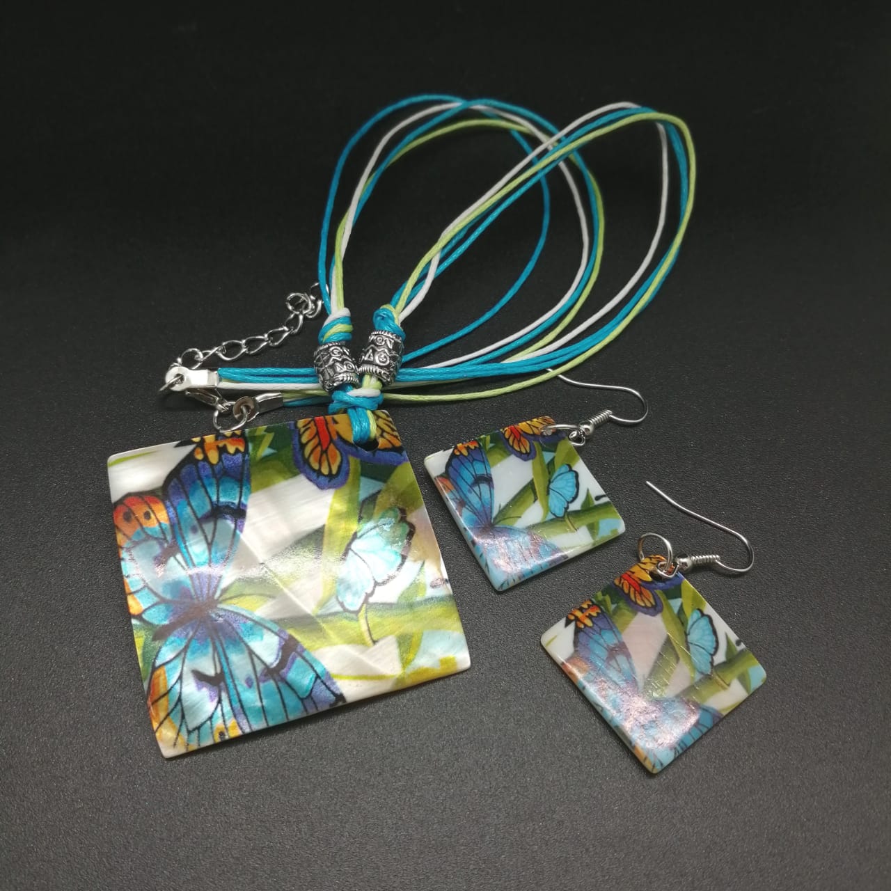 картинка Комплект ожерелье  и серьги, Бабочки от магазина El Corazon