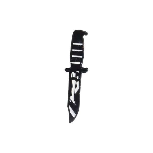 картинка Значок-пин Ножик с гравировкой милых ножек от магазина El Corazon