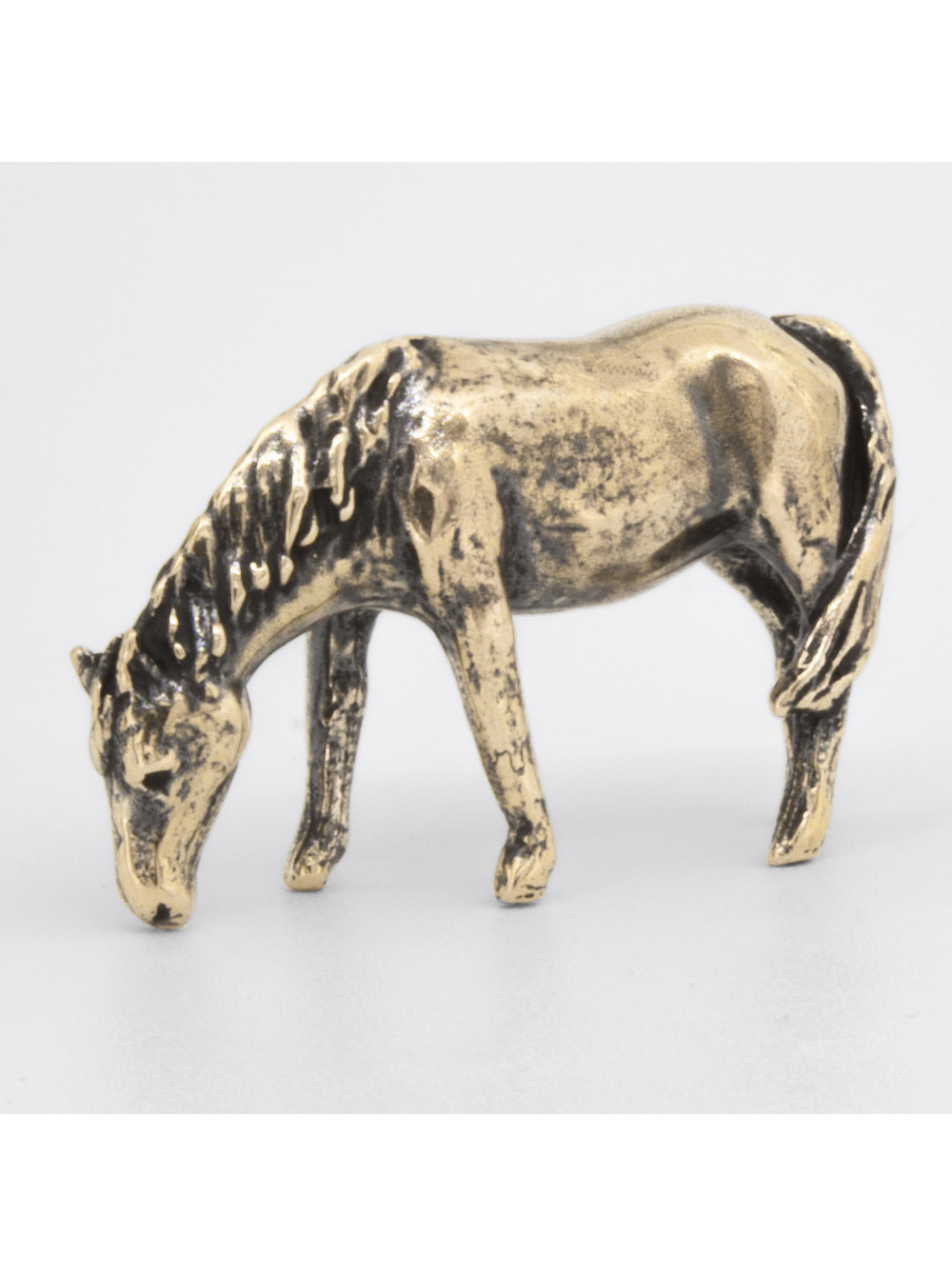 картинка Сувенир Пасущаяся лошадь РЗ-ФЛ073517БР от магазина El Corazon
