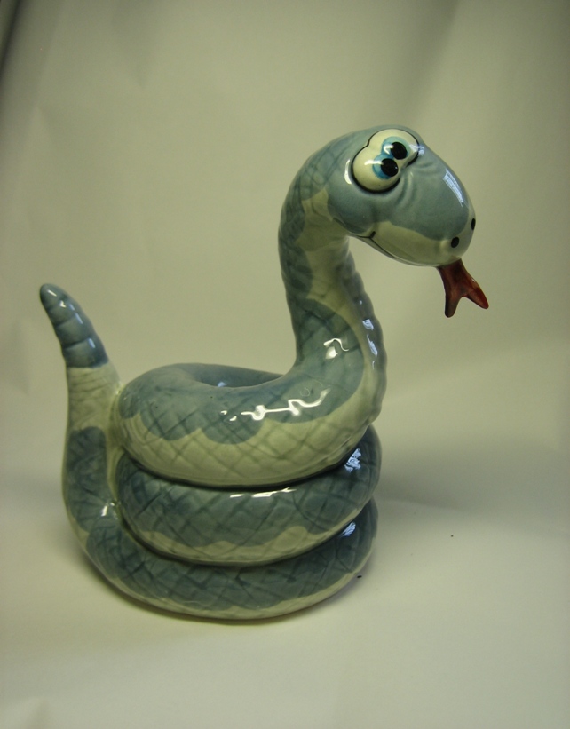 картинка Фарфоровая скульптура Змея гремучая серая Sr-VH-34 от магазина El Corazon
