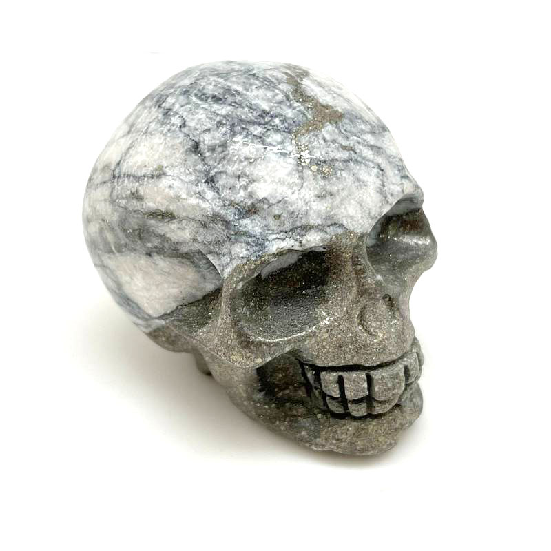 картинка Резной череп из яшмы с вкраплениями пирита Scry-107 от магазина El Corazon