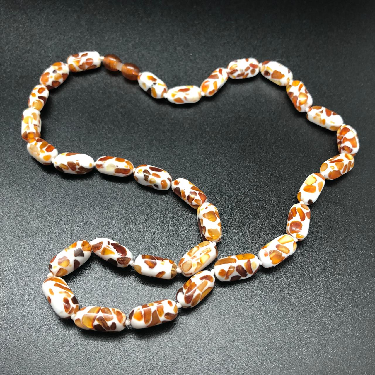 картинка Ожерелье из натурального янтаря в смоле, 50 см от магазина El Corazon