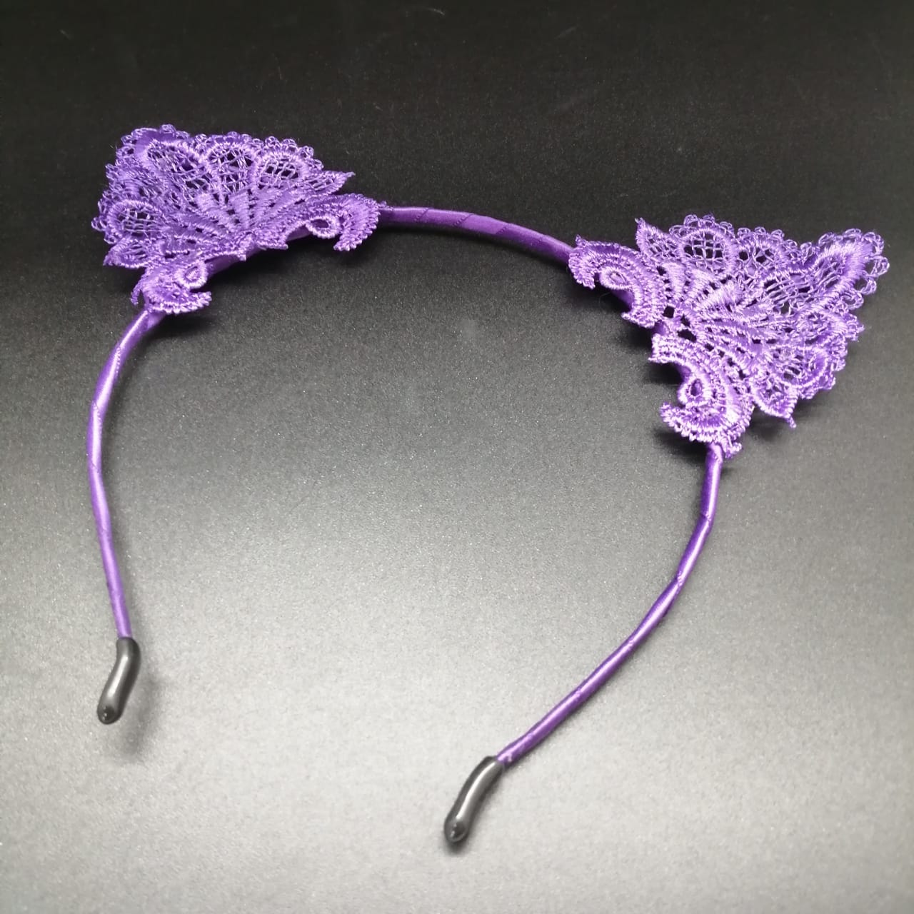 картинка Ободок с ушками из кружева, фиолетовый от магазина El Corazon