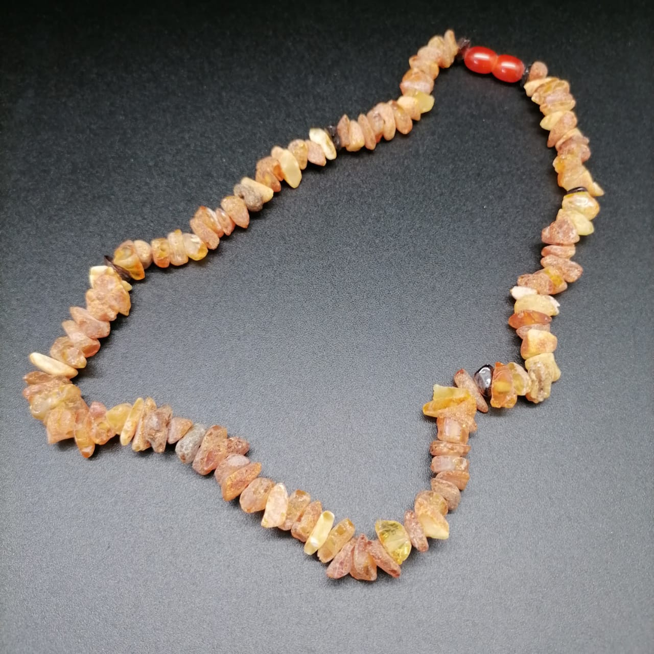 картинка Ожерелье 45 см из лечебного нешлифованного янтаря 03 от магазина El Corazon