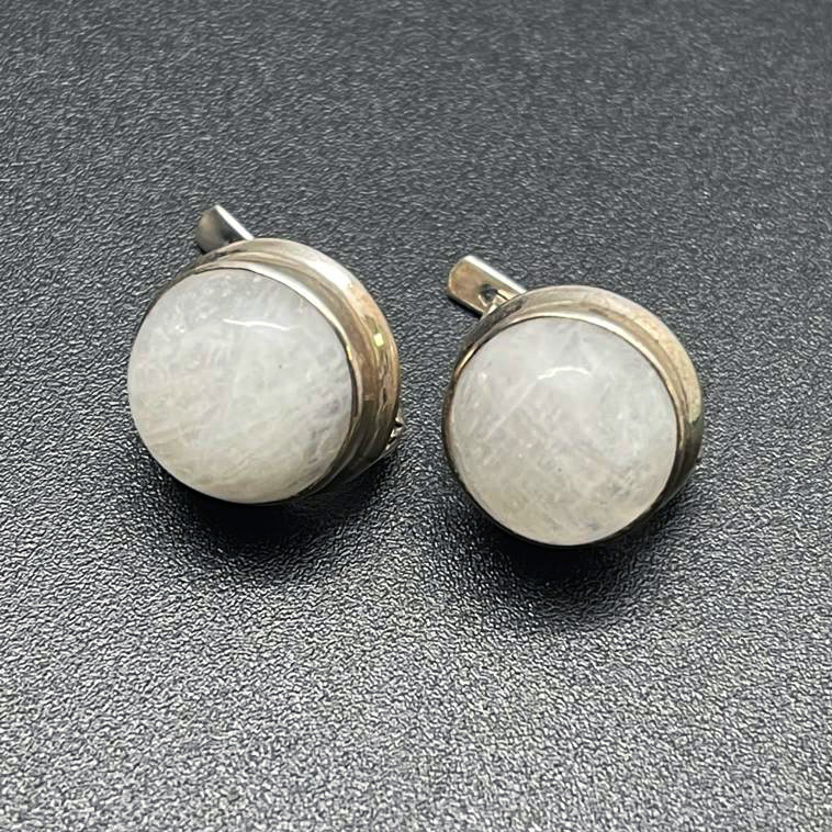 картинка Серьги из Лунного камня и серебра круглые Earr-004 от магазина El Corazon